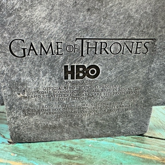 Game Of Thrones Fire And Blood Bookends HBO 2013 - Picture 9 of 16